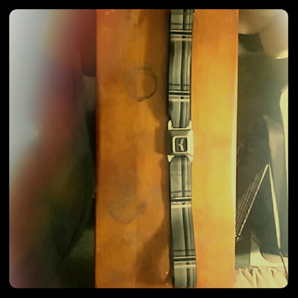 Buckle Down Corvette belt (Seat belt style)